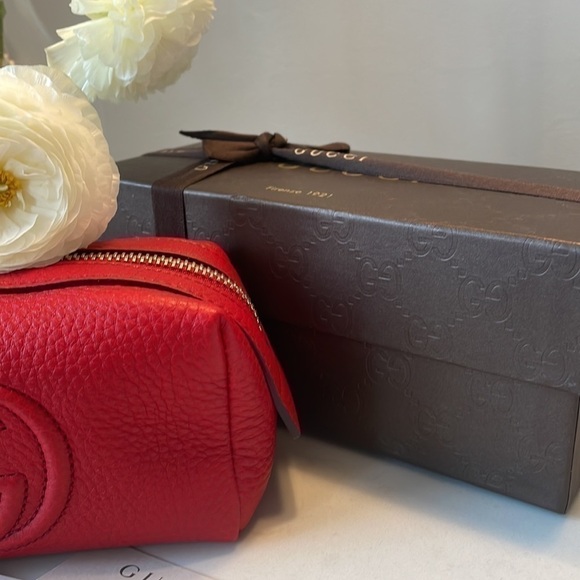 ❤️ NWT Gucci Authentic Cosmetic Bag Red Leather with Gucci Logo - Picture 4 of 10